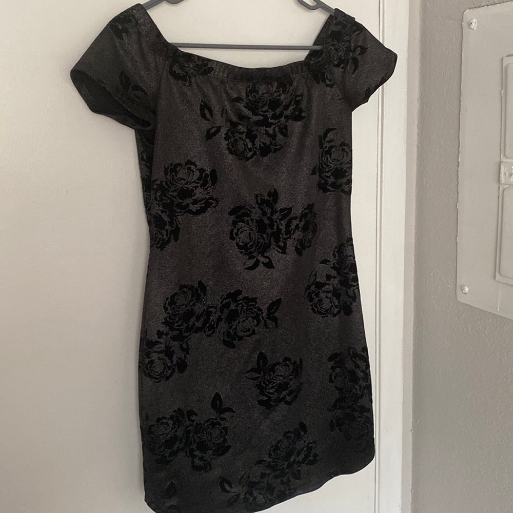 Short dress with floral detailing